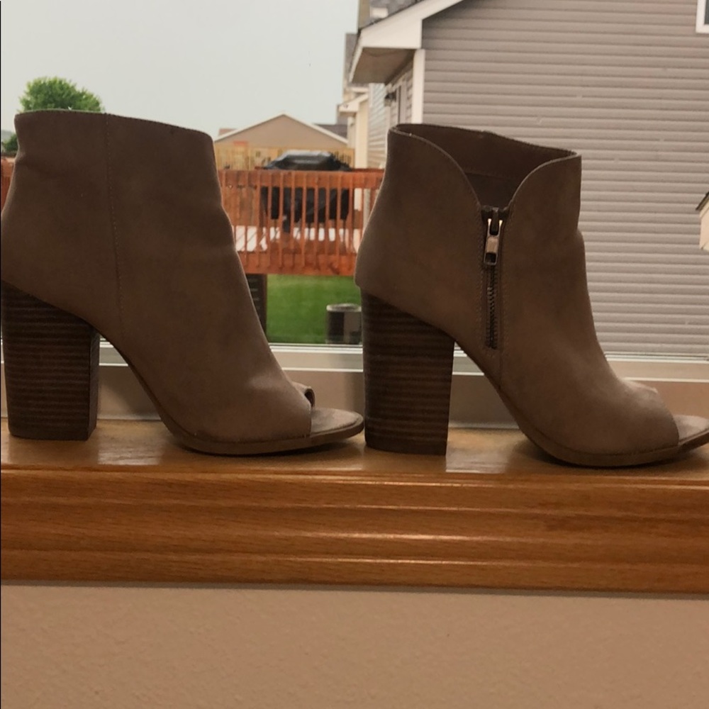 Size 7 Heels